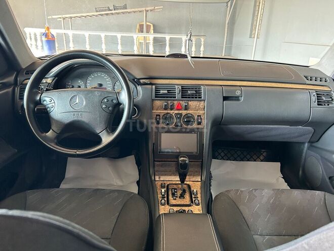 Mercedes E 200 2000, 314,500 km - 2.0 l - Bərdə