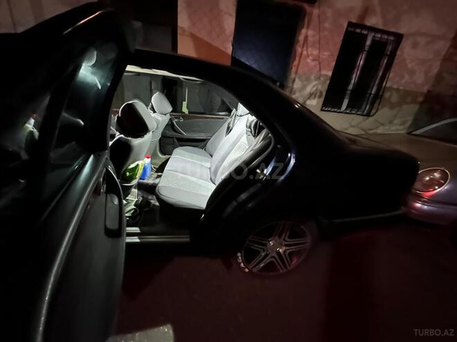 Mercedes E 230 1995, 692,319 km - 2.3 l - Bakı