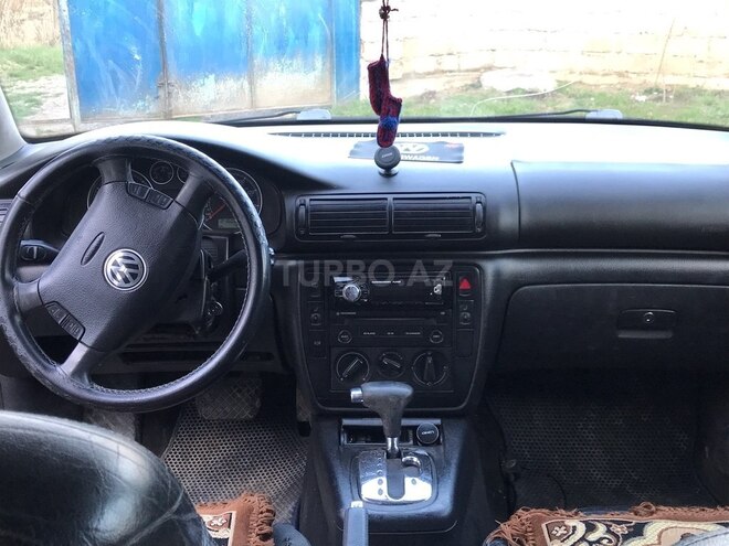Volkswagen Passat 2000, 482,803 km - 1.8 l - Qusar