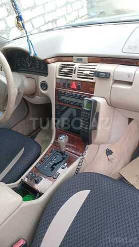 Mercedes E 280 1998, 226,500 km - 2.8 l - Qazax
