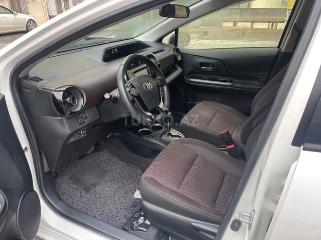 Toyota Aqua 2017, 135,000 km - 1.5 l - Bakı