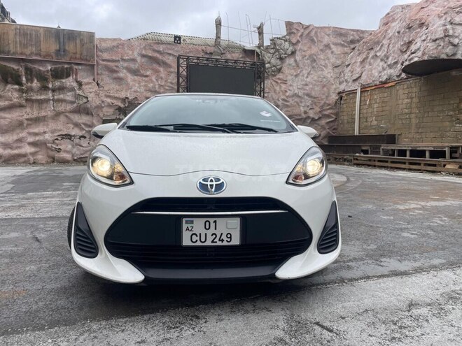 Toyota Aqua 2017, 135,000 km - 1.5 l - Bakı