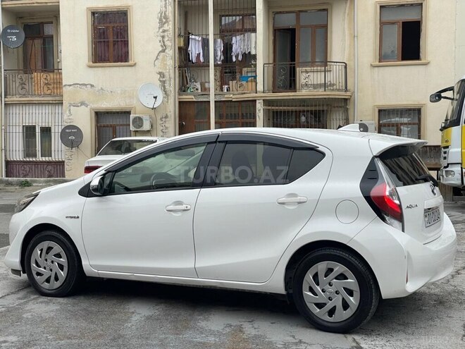 Toyota Aqua 2017, 135,000 km - 1.5 l - Bakı
