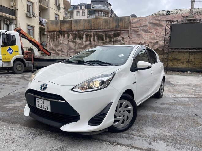 Toyota Aqua 2017, 135,000 km - 1.5 l - Bakı