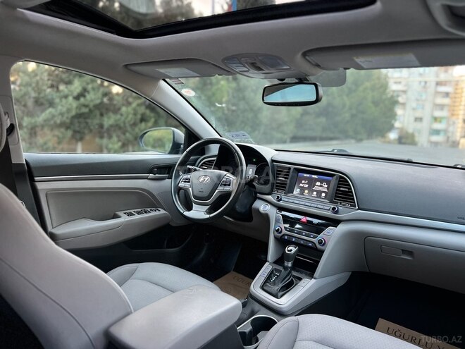 Hyundai Elantra 2017, 72,950 km - 2.0 l - Bakı