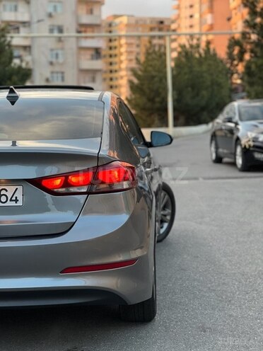 Hyundai Elantra 2017, 72,950 km - 2.0 l - Bakı