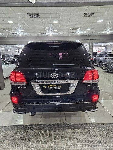 Toyota Land Cruiser-4