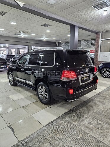 Toyota Land Cruiser-5