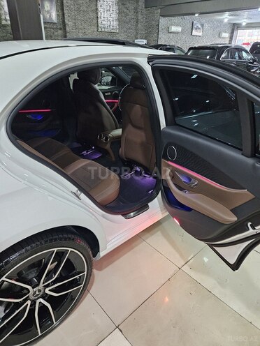 Mercedes E 300 de 2021, 68,000 km - 2.0 l - Bakı