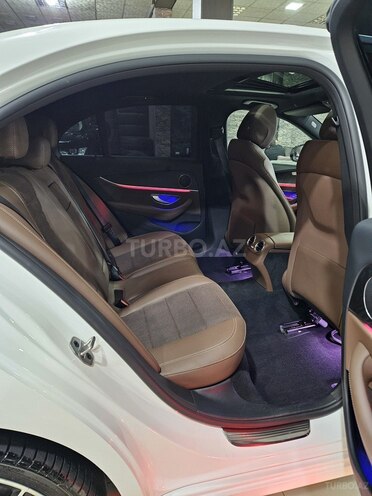 Mercedes E 300 de 2021, 68,000 km - 2.0 l - Bakı