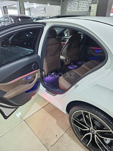 Mercedes E 300 de 2021, 68,000 km - 2.0 l - Bakı