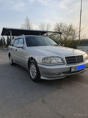 Mercedes C 220 d 2000, 674,041 km - 2.2 l - Göyçay