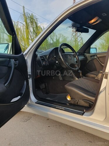 Mercedes C 220 d 2000, 674,041 km - 2.2 l - Göyçay