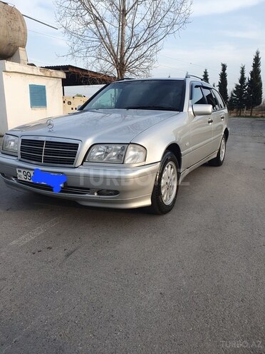 Mercedes C 220 d 2000, 674,041 km - 2.2 l - Göyçay