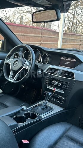 Mercedes C 250 2013, 196,882 km - 1.8 l - Quba