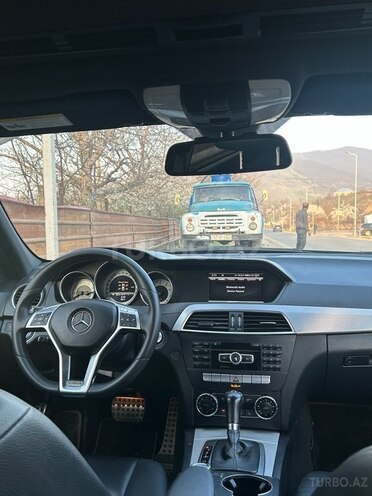 Mercedes C 250 2013, 196,882 km - 1.8 l - Quba