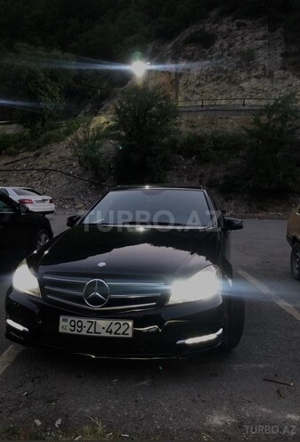 Mercedes C 250 2013, 196,882 km - 1.8 l - Quba