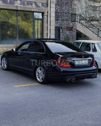 Mercedes C 250 2013, 196,882 km - 1.8 l - Quba