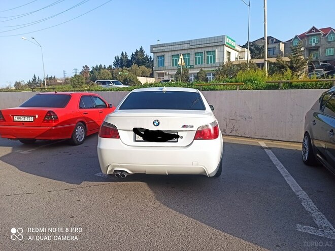 BMW 525 2006, 220,000 km - 2.5 л - Bakı