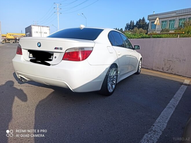 BMW 525 2006, 220,000 km - 2.5 л - Bakı