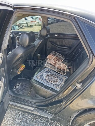 Audi A6 1997, 300,000 km - 2.6 l - Yevlax