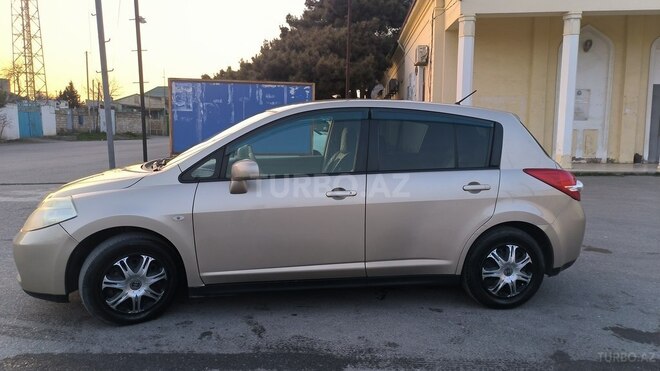 Nissan Tiida 2011, 97,879 km - 1.5 l - Bakı