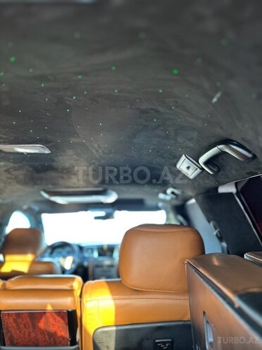 Lexus LX 570-19