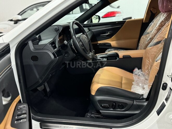 Lexus ES 300h 2022, 20,400 km - 2.5 л - Bakı