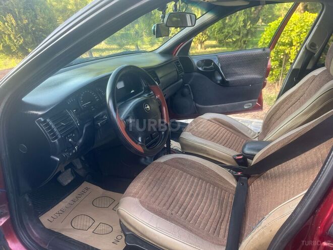 Opel Vectra 1996, 400,000 km - 1.6 l - Bakı