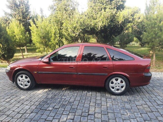 Opel Vectra 1996, 400,000 km - 1.6 l - Bakı