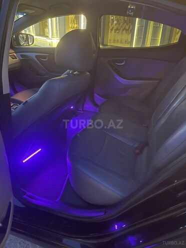 Hyundai Elantra 2015, 157,759 km - 1.8 л - Bakı