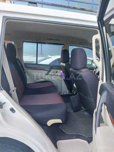 Mitsubishi Pajero 2008, 293,000 km - 3.0 л - Bakı