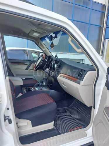 Mitsubishi Pajero 2008, 293,000 km - 3.0 л - Bakı