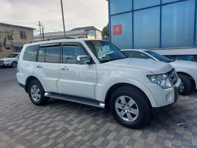 Mitsubishi Pajero 2008, 293,000 km - 3.0 л - Bakı
