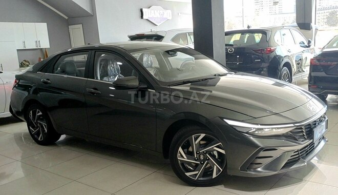 Hyundai Elantra-6