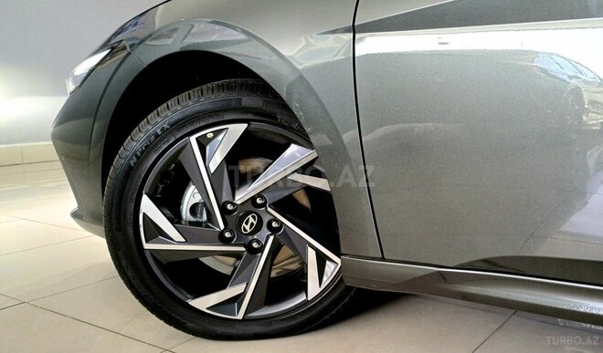 Hyundai Elantra-7