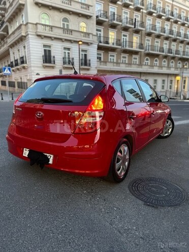 Hyundai i30 2009, 300,000 km - 1.4 л - Bakı