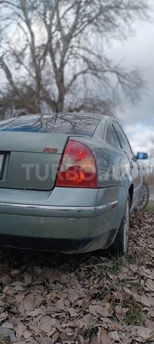 Volkswagen Passat 2002, 267,000 km - 1.8 l - Quba