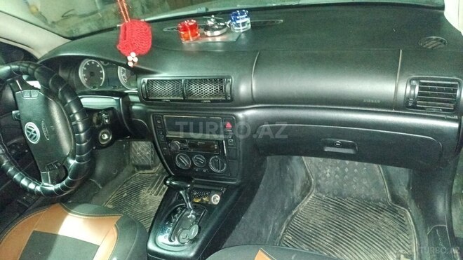 Volkswagen Passat 2002, 267,000 km - 1.8 l - Quba