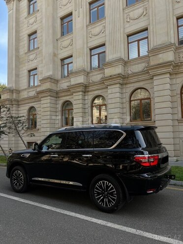 Nissan Patrol 2023, 10,300 km - 4.0 l - Bakı