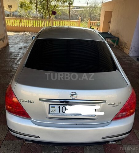 Nissan Teana 2006, 300,000 km - 2.3 l - Salyan