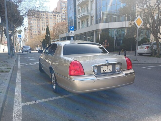 Lincoln Town Car 2004, 168,000 km - 4.6 l - Bakı