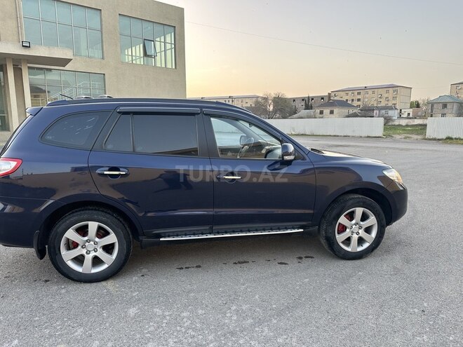 Hyundai Santa Fe 2009, 246,000 km - 2.7 l - Salyan