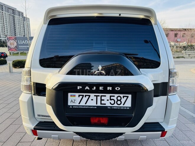Mitsubishi Pajero 2017, 135,000 km - 3.0 l - Bakı