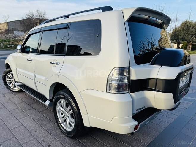 Mitsubishi Pajero 2017, 135,000 km - 3.0 l - Bakı