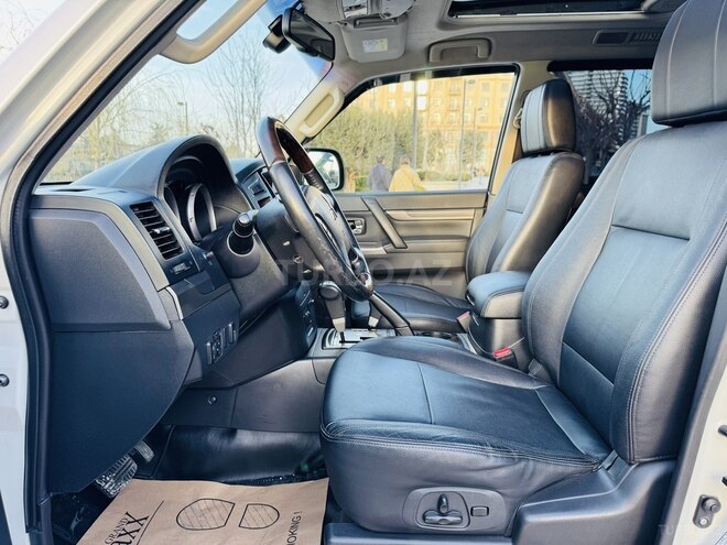 Mitsubishi Pajero 2017, 135,000 km - 3.0 l - Bakı
