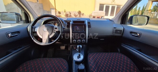 Nissan X-Trail 2010, 204,000 km - 2.5 l - Bakı