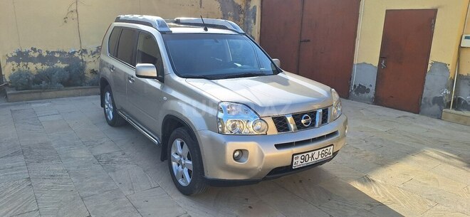 Nissan X-Trail 2010, 204,000 km - 2.5 l - Bakı