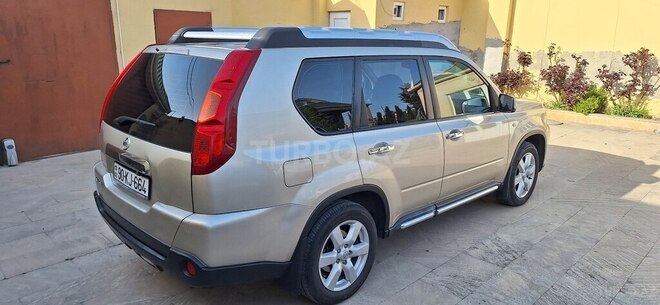 Nissan X-Trail 2010, 204,000 km - 2.5 l - Bakı