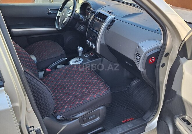 Nissan X-Trail 2010, 204,000 km - 2.5 l - Bakı